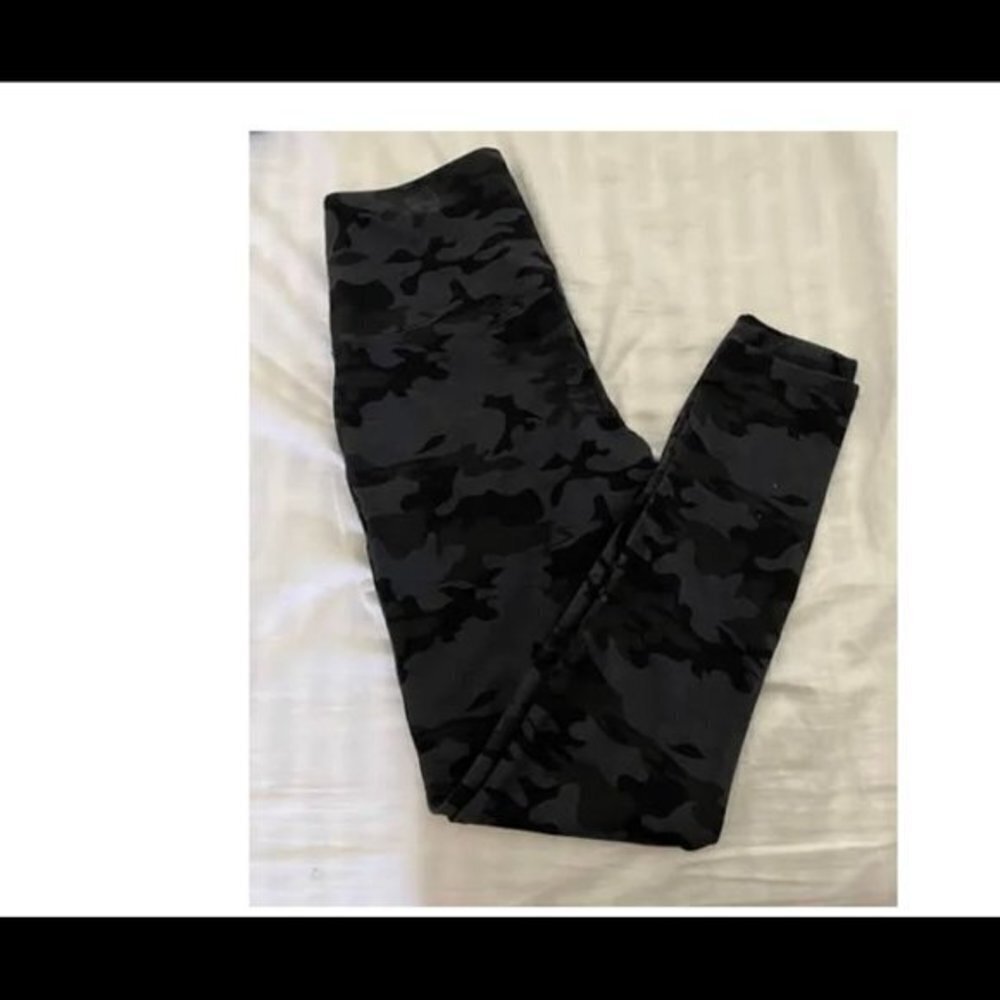Rachel Zoe camo leggings high waist tummy control - Picture 4 of 5